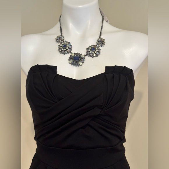 H&M Black sweet Heart Cross Over Pleated Mini Dress Sz 6  Zipper In Back - Picture 2 of 11